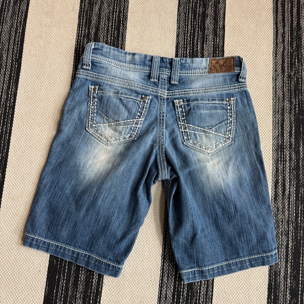 BKE Women’s Payton Blue Denim Bermuda Jean Shorts‎ Size 30. - Picture 2 of 14
